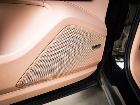 Certified 2023 Porsche Cayenne Platinum Edition AWD/4WD image 20