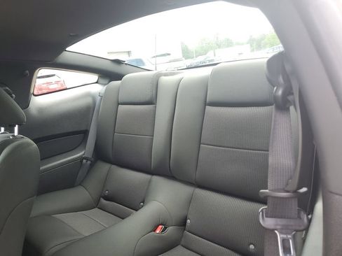 Used 2010 Ford Mustang GT RWD image 25