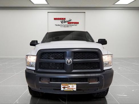 Used 2017 RAM 2500 Tradesman AWD/4WD image 2