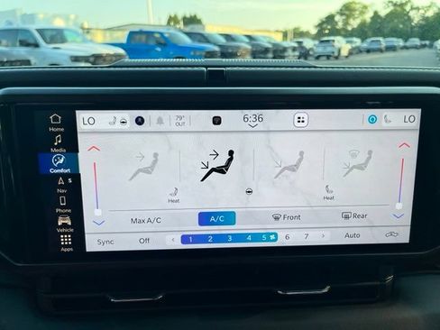 Used 2026 Jeep Gladiator Mojave AWD/4WD image 36