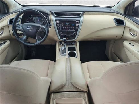 Used 2019 Nissan Murano SV w/ Premium Package image 18