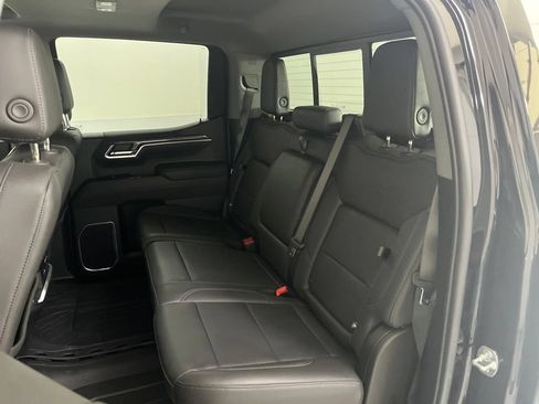 Used 2025 Chevrolet Silverado 1500 LTZ w/ Technology Package AWD/4WD image 18