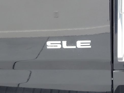 Used 2018 GMC Canyon SLE w/ SLE Convenience Package image 9