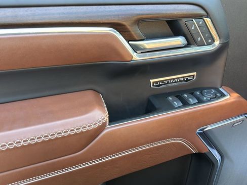 Used 2024 GMC Sierra 1500 Denali Ultimate image 12