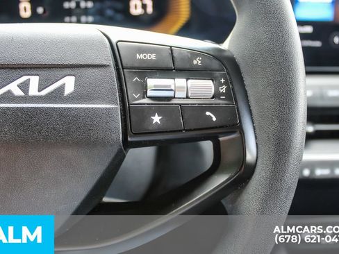 Used 2025 Kia K4 FWD image 25