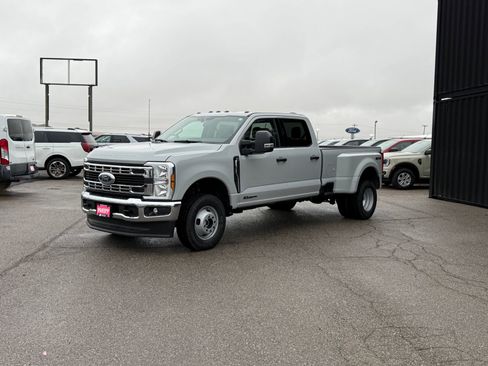 New 2026 Ford F350 XLT image 12
