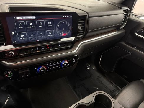 Used 2025 GMC Sierra 1500 SLT AWD/4WD image 26