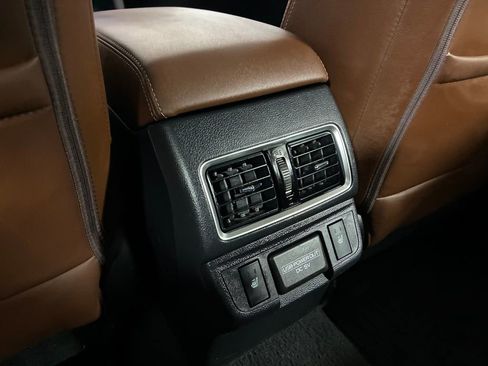 Used 2018 Subaru Outback 3.6R Touring w/ Popular Package #3 image 17