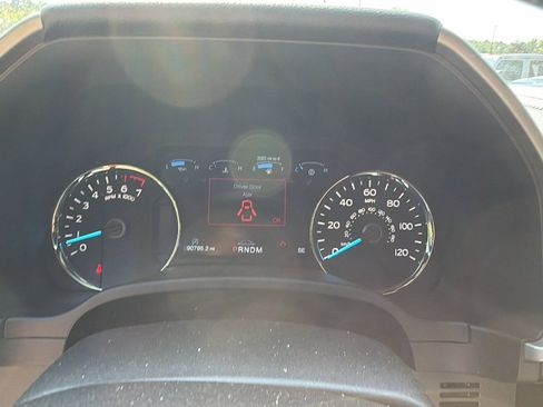 Used 2019 Ford F150 Lariat w/ Equipment Group 502A Luxury AWD/4WD image 30