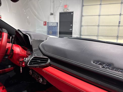 Used 2015 Ferrari 458 Spider RWD image 40