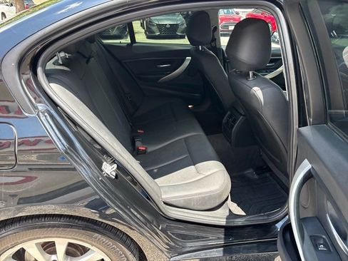 Used 2017 BMW 320i Sedan RWD image 44