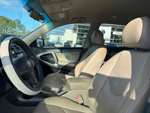 Used 2008 Toyota RAV4 2WD image 2