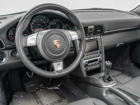 Used 2005 Porsche 911 Carrera RWD image 13