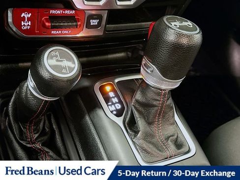 Used 2020 Jeep Wrangler Rubicon w/ Steel Bumper Group image 17