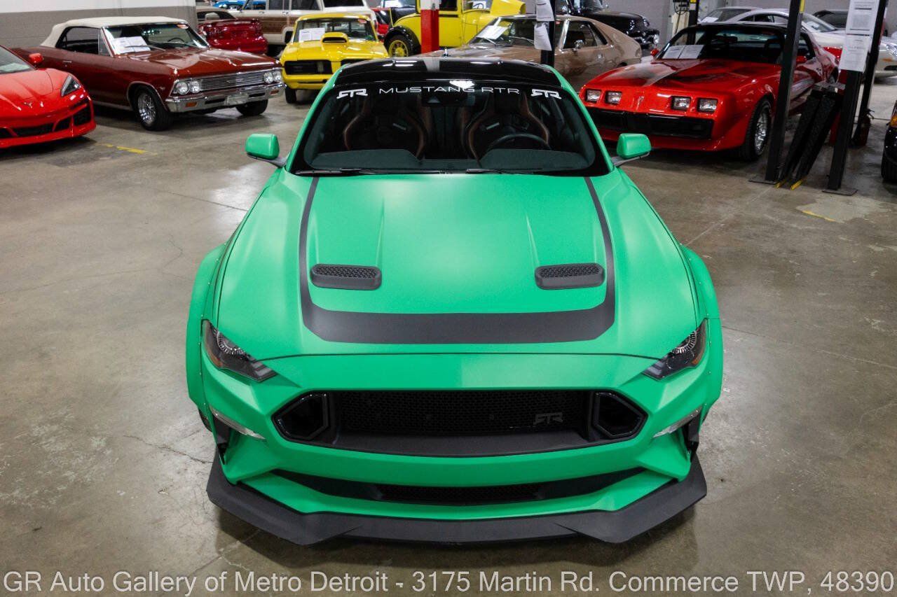 Used 2021 Ford Mustang GT Premium w/ GT Performance Package RWD image 11