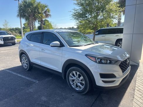 Used 2019 Hyundai Tucson SE image 2