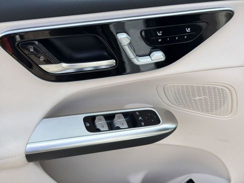 New 2026 Mercedes-Benz GLC 300 image 20