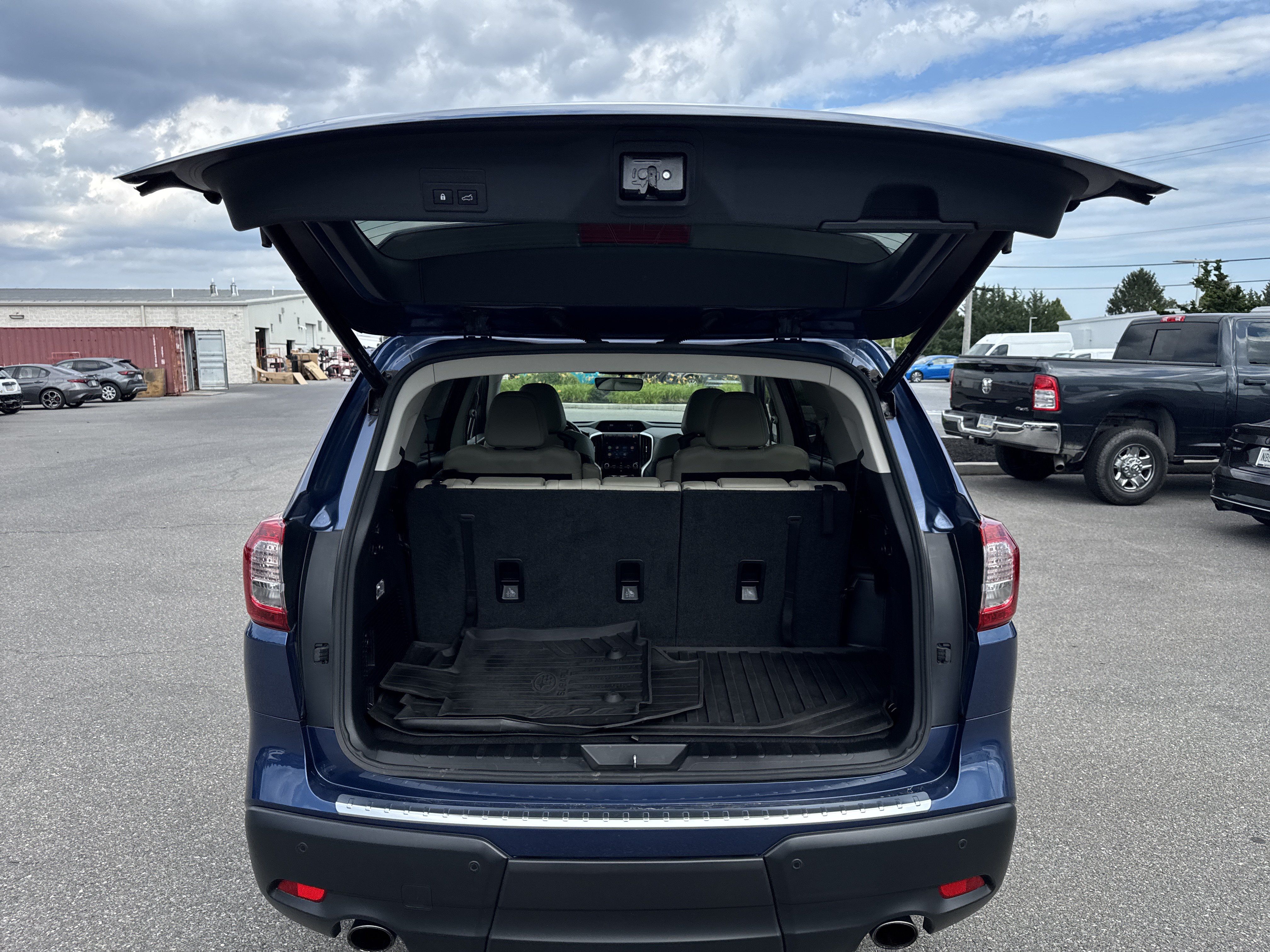 Used 2021 Subaru Ascent Limited w/ Technology Package AWD/4WD image 31