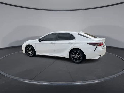 Used 2023 Toyota Camry SE w/ Convenience Package FWD image 6