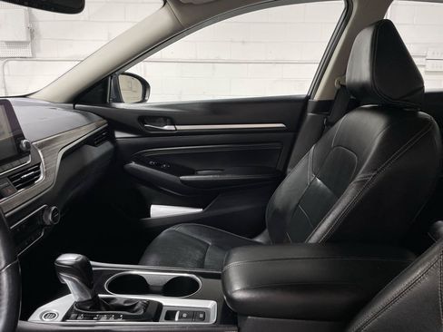 Used 2020 Nissan Altima 2.5 SL AWD/4WD image 14