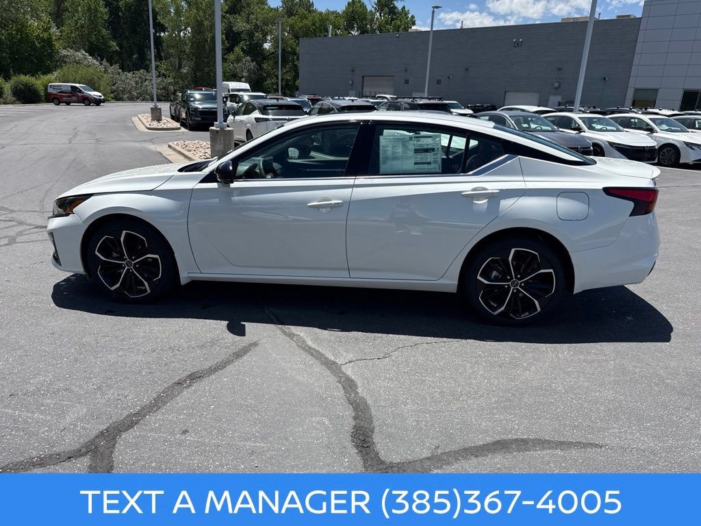 New 2026 Nissan Altima 2.5 SR w/ SR Premium Package AWD/4WD image 7