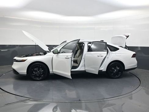 New 2025 Honda Accord SE image 42