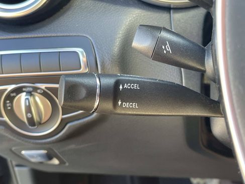 Used 2019 Mercedes-Benz GLC 300 4MATIC Coupe image 39