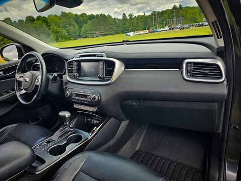 Used 2019 Kia Sorento EX AWD/4WD image 41