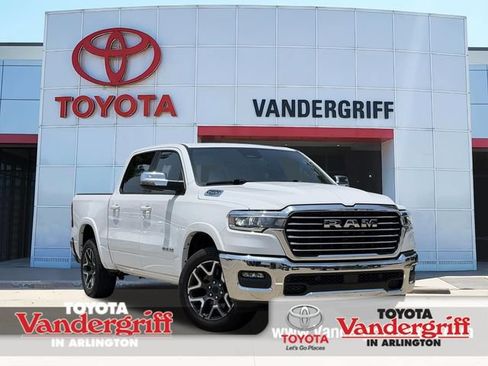 Used 2025 RAM 1500 Laramie AWD/4WD image 1