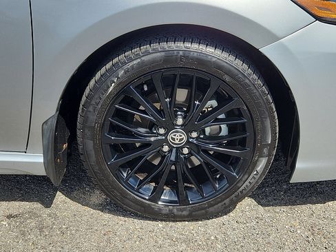 Used 2021 Toyota Camry SE AWD/4WD image 8