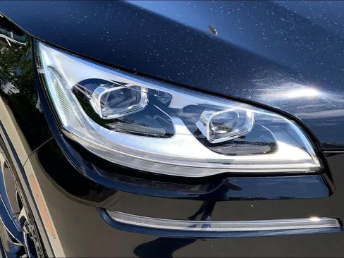 Used 2023 Lincoln Aviator Reserve w/ Equipment Group 201A AWD/4WD image 26