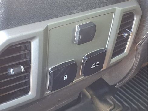 Used 2022 Ford F250 Lariat w/ Tremor Off-Road Package image 23