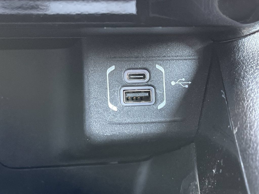 Used 2025 Jeep Compass Limited AWD/4WD image 38