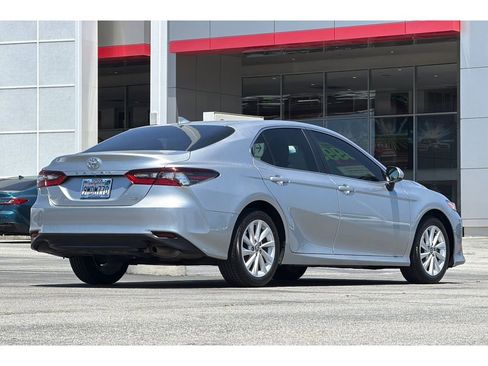 Used 2024 Toyota Camry LE FWD image 4