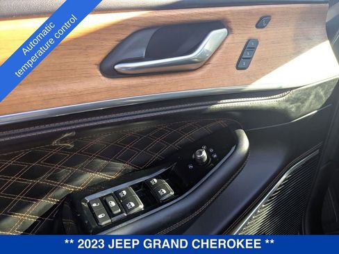 Used 2023 Jeep Grand Cherokee Summit image 13
