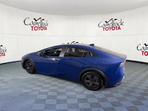 Used 2025 Toyota Prius Plug-In Hybrid FWD image 8