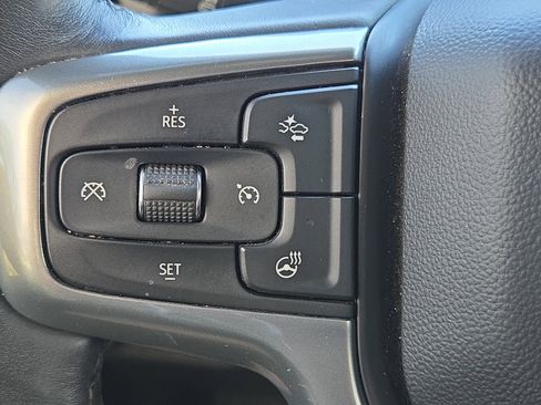 Used 2022 Chevrolet Tahoe Z71 w/ Z71 Off-Road Package image 29