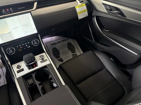 New 2024 Jaguar XF R-Dynamic SE AWD/4WD image 23