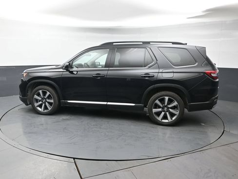 Used 2023 Honda Pilot Elite image 3