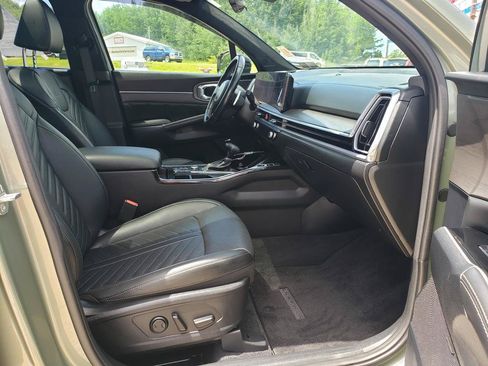 Used 2025 Kia Sorento SX Prestige AWD/4WD image 17