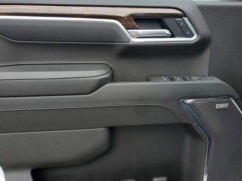 Used 2025 GMC Sierra 1500 Elevation w/ Preferred Package image 24