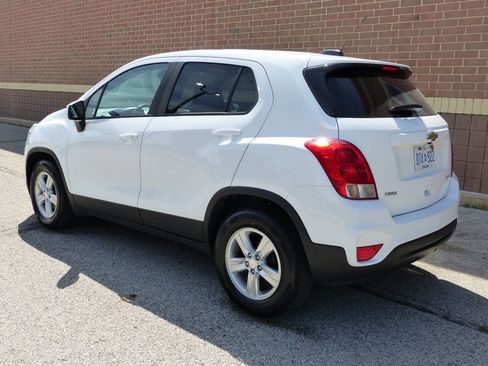 Used 2020 Chevrolet Trax LS w/ Tint and Cruise Package FWD image 7