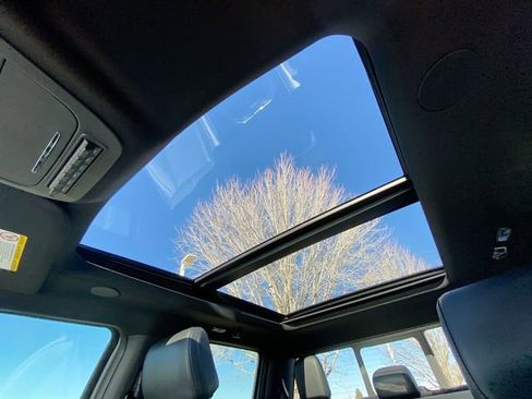 Used 2025 Ford F250 Platinum w/ Tremor Off-Road Package image 22