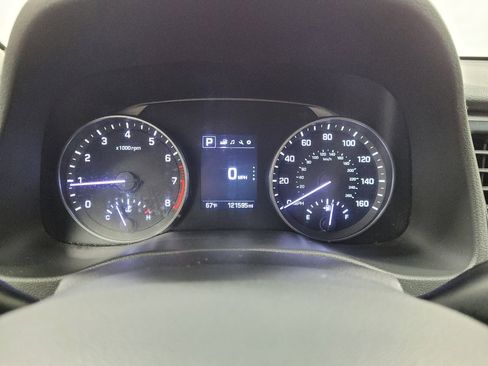 Used 2018 Hyundai Elantra SEL FWD image 23