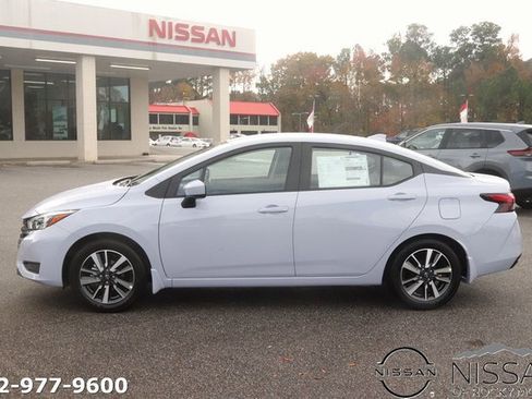 New 2025 Nissan Versa SV image 4