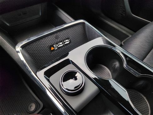 New 2026 Chevrolet Equinox RS w/ LPO, Floor Liner Package FWD image 15
