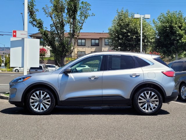 Used 2022 Ford Escape Titanium FWD image 9