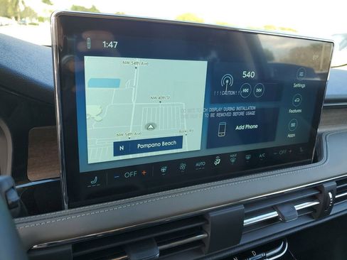 New 2026 Lincoln Corsair Reserve w/ Jet Appearance Package FWD image 27