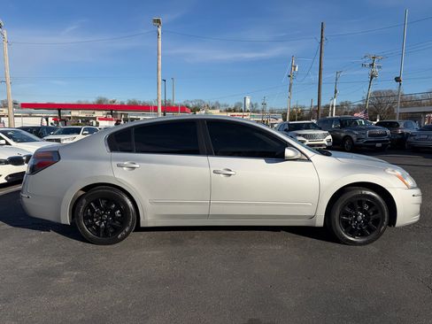 Used 2012 Nissan Altima 2.5 image 4