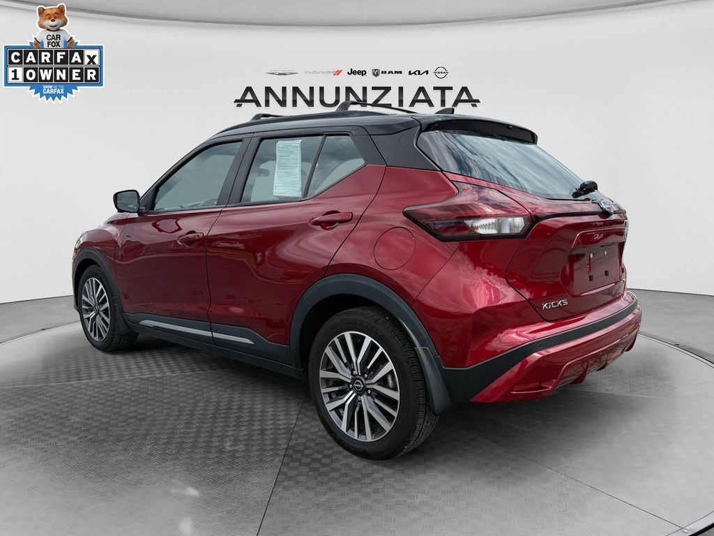 Certified 2023 Nissan Kicks SR w/ SR Premium Package FWD image 3